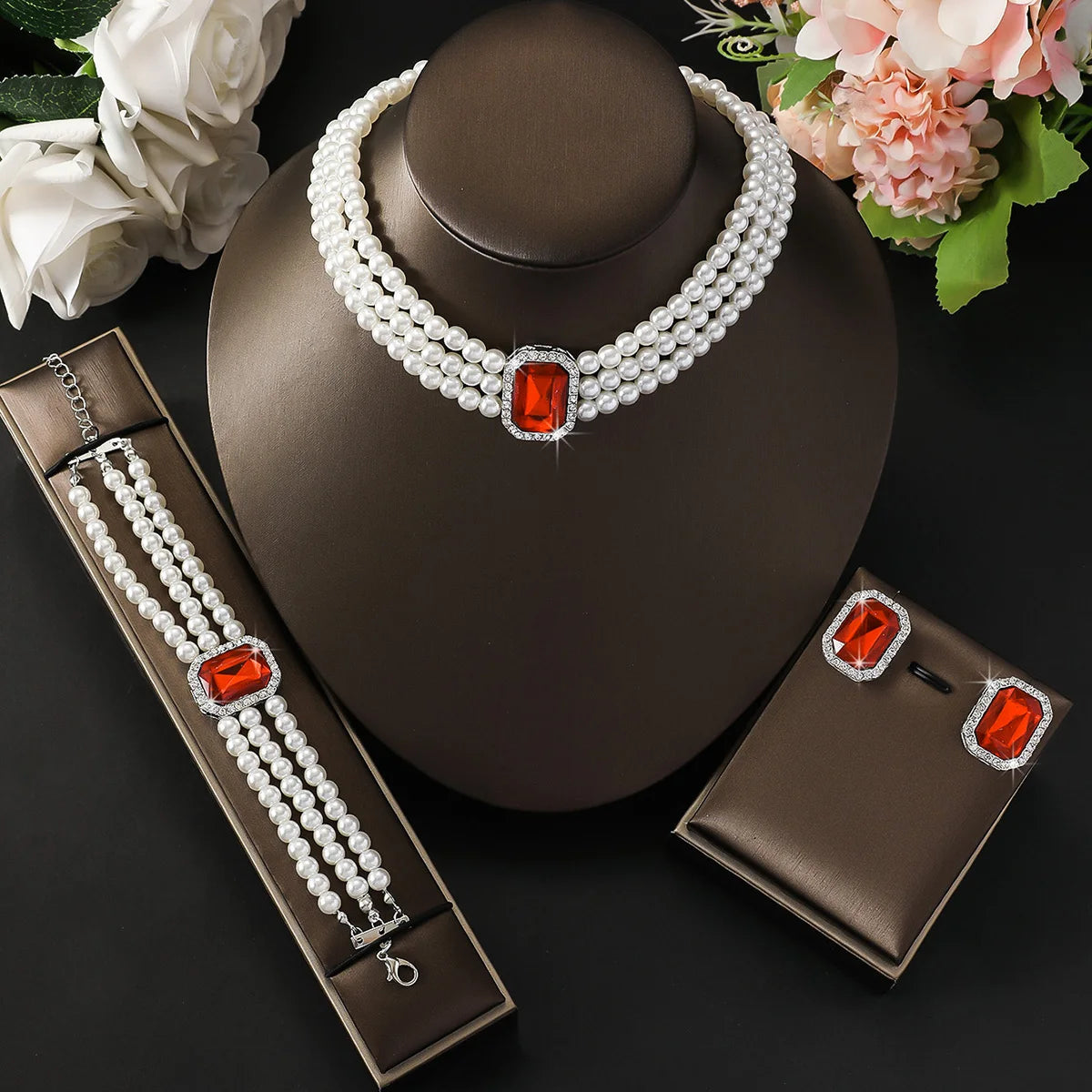 Vintage Emerald Symphony Pearl Set