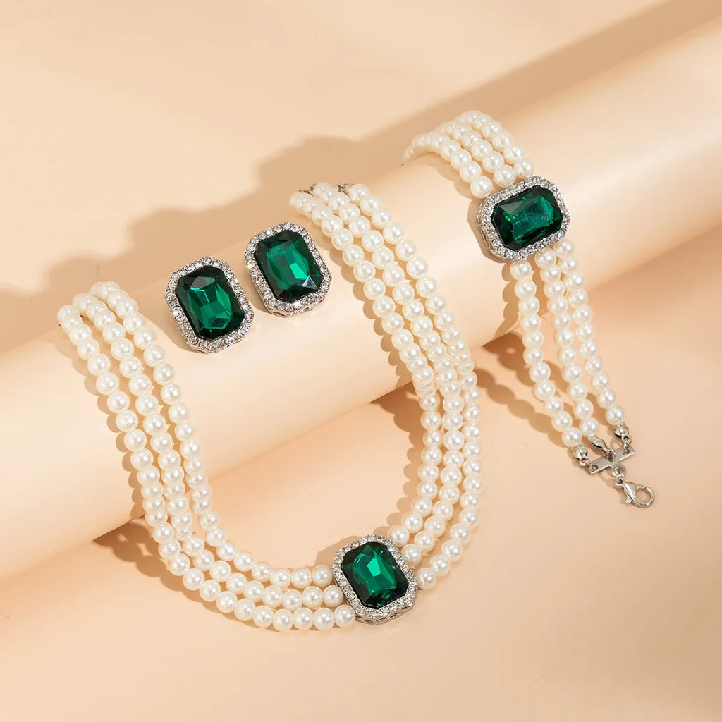 Vintage Emerald Symphony Pearl Set