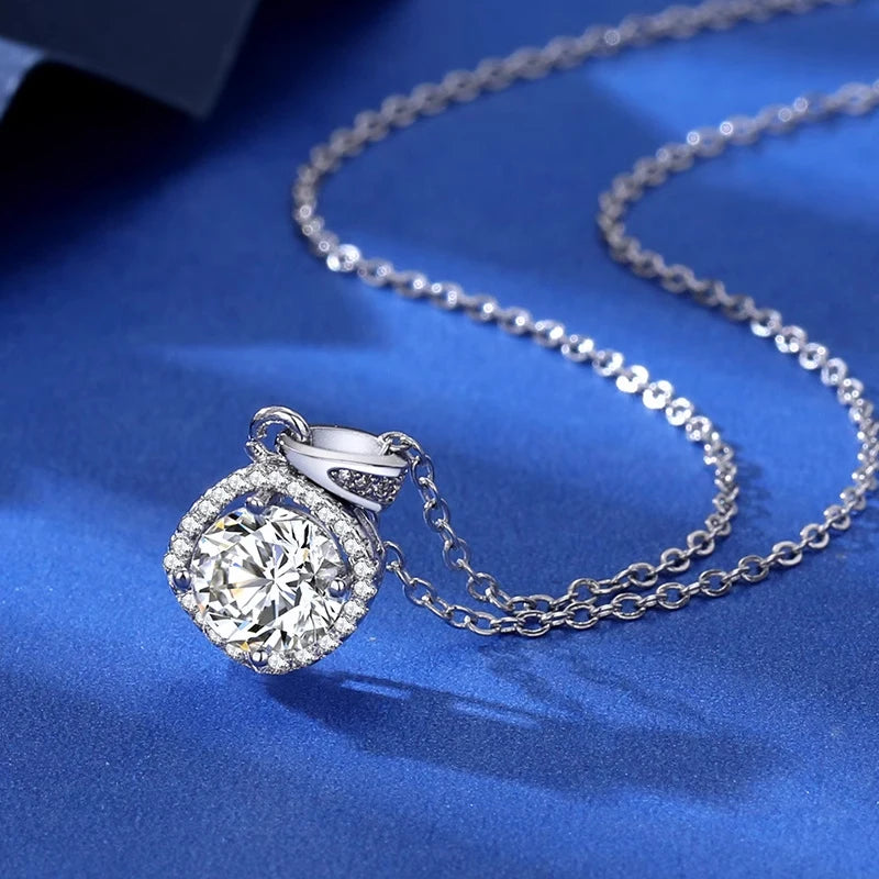 Luxury Moissanite Pendant – Sterling Silver Elegance