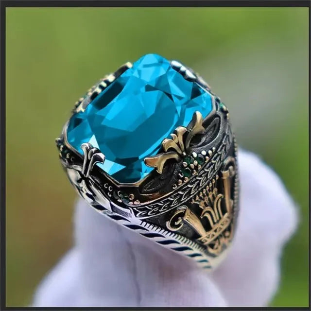 New European and American Green Gem Inlaid Men's Luxury Ring Personality Retro Domineering Ring Jewelry for Banquet Party
