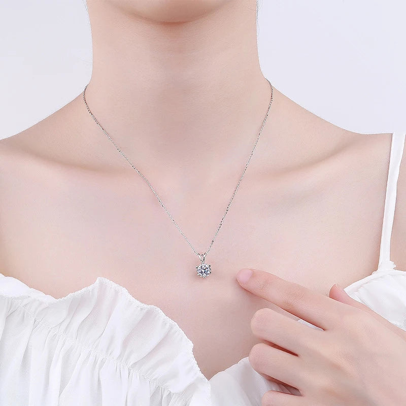 Luxury Moissanite Pendant – Sterling Silver Elegance