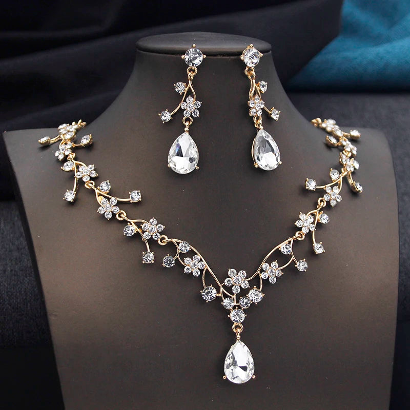 Ethereal Mint Blossom Jewelry Set