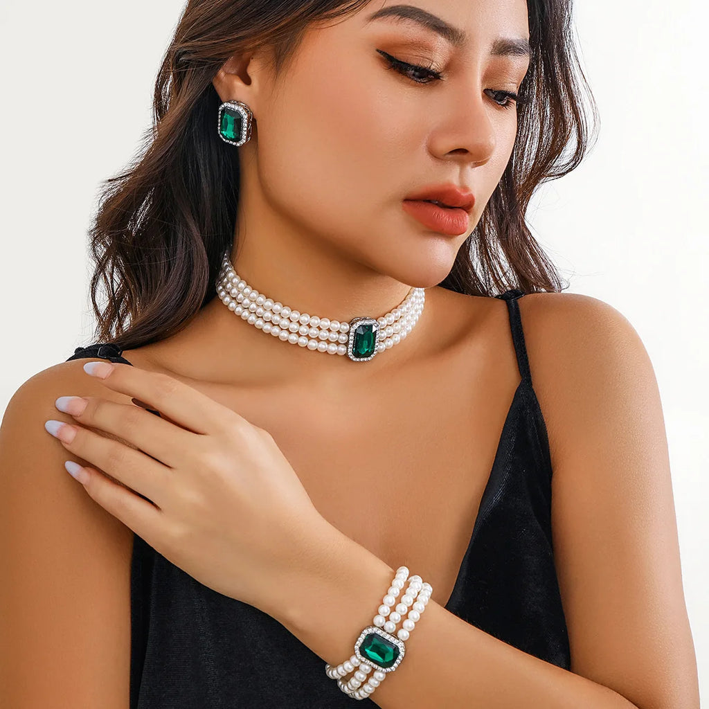 Vintage Emerald Symphony Pearl Set