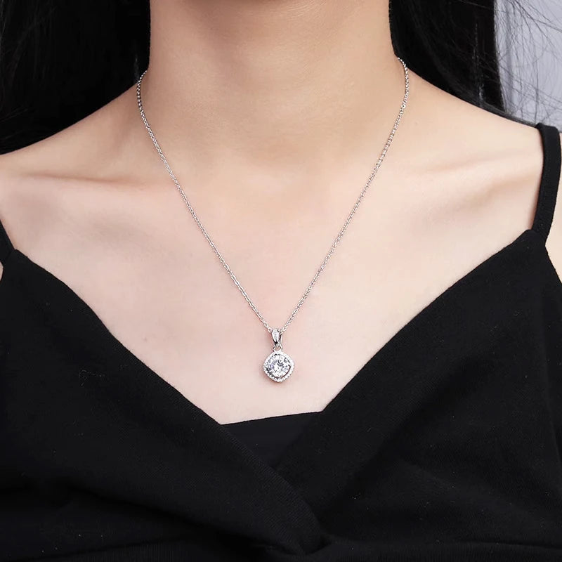 Luxury Moissanite Pendant – Sterling Silver Elegance